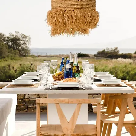 Tranquilla - Seaview, Pool & Jacuzzi Villa