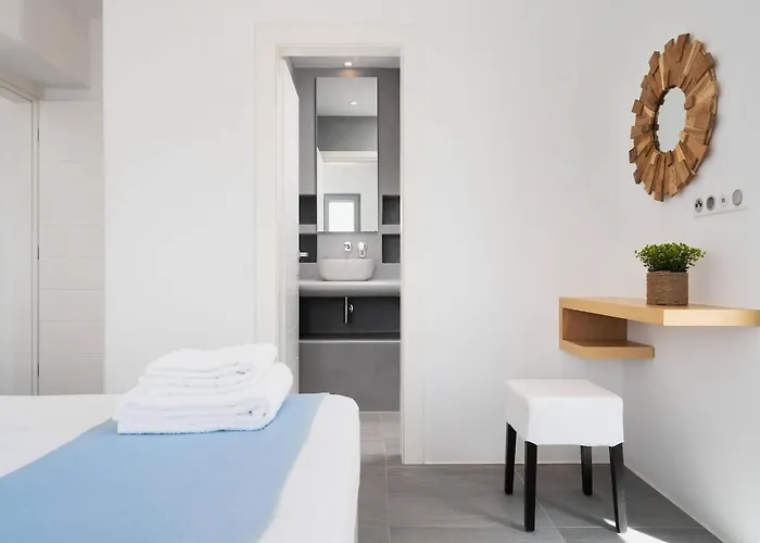 Tranquilla - Seaview, Pool & Jacuzzi Willa