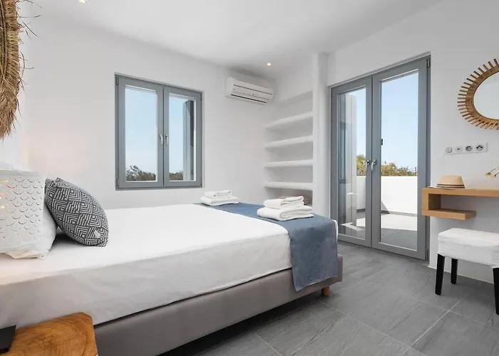 Tranquilla - Seaview, Pool & Jacuzzi Willa