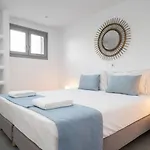 Tranquilla - Seaview, Pool & Jacuzzi Villa *
