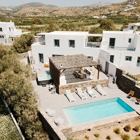 Tranquilla - House, Seaview, Pool & Jacuzzi Plaka (Naxos)