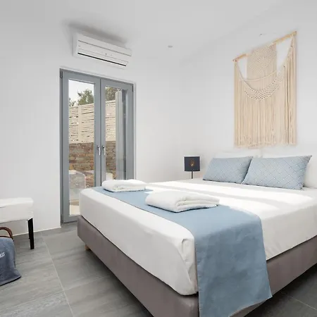 Villa Tranquilla - House, Seaview, Pool & Jacuzzi