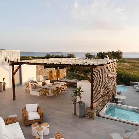 Tranquilla - House, Seaview, Pool & Jacuzzi Villa *