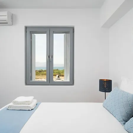 Tranquilla - House, Seaview, Pool & Jacuzzi Plaka (Naxos)