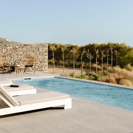 Tranquilla - House, Seaview, Pool & Jacuzzi Plaka (Naxos)