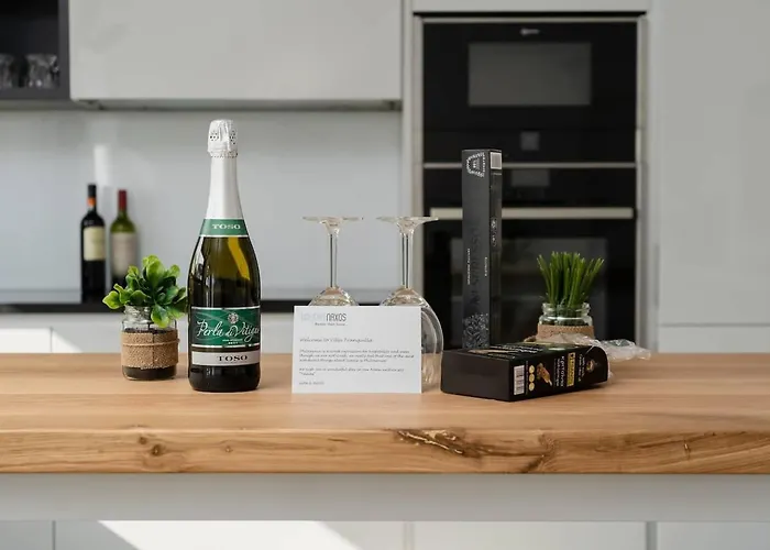 Tranquilla - Seaview, Pool & Jacuzzi